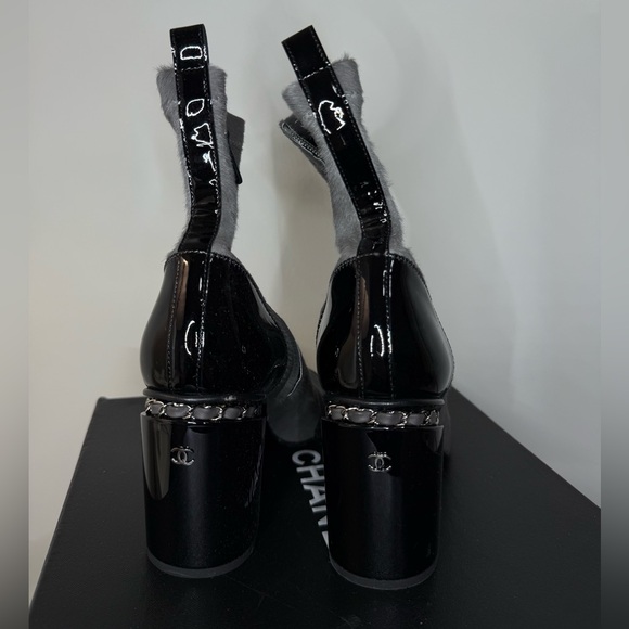 CHANEL Pony Hair Patent Cap Toe Chain Short Boots 38.5 (Run Small) New - Picture 7 of 13